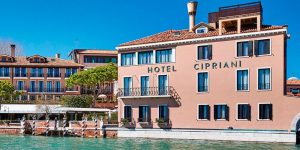 PISCINA - HOTEL CIPRIANI – VENEZIA